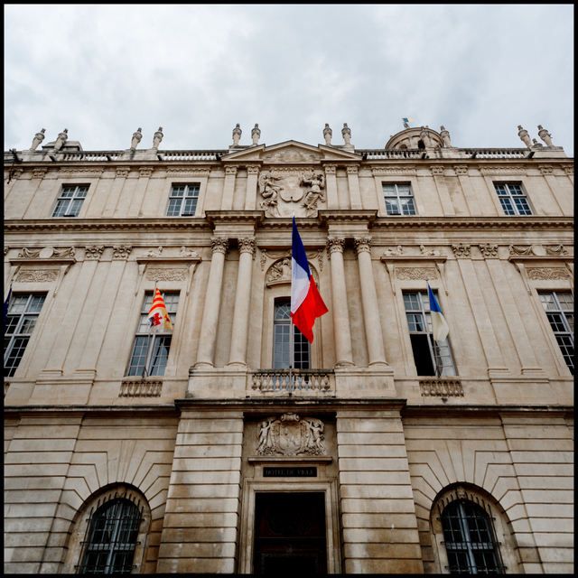Town Hall Tricolore - ID 004381