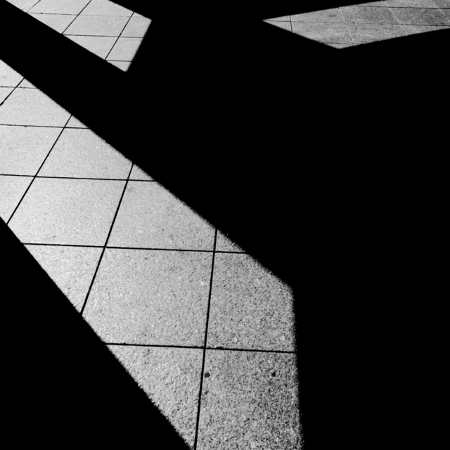 Shadow Geometry I - ID 004447