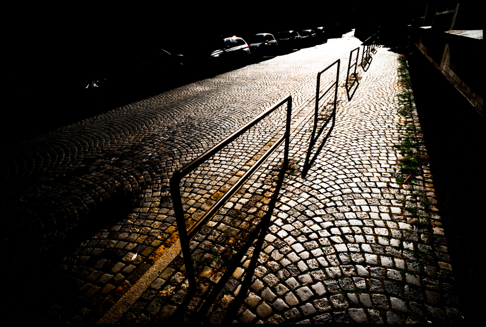 Car Pedestrian Split - ID 004567