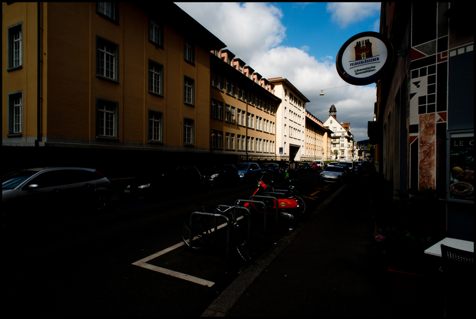 Sun behind Feldschloesschen - ID 004671