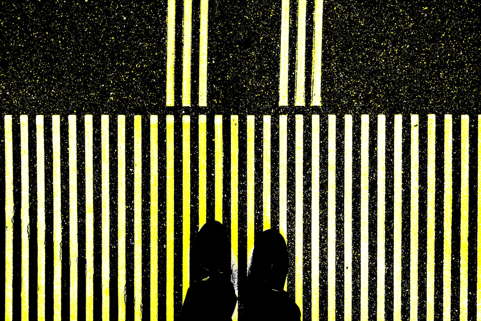 Yellowed II - ID 004705