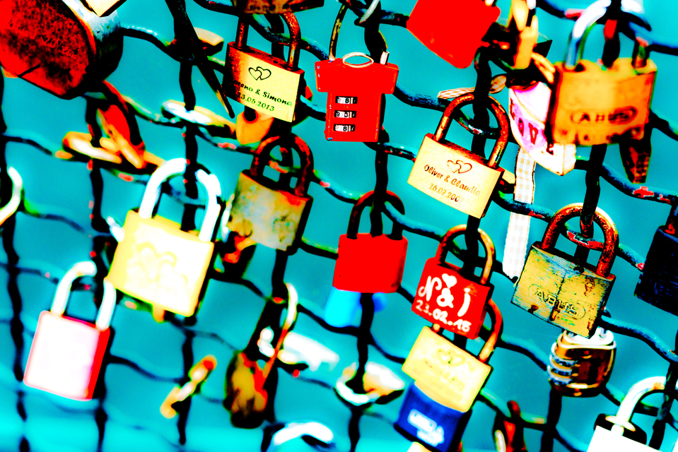 ZH Locked Up II - ID 004766