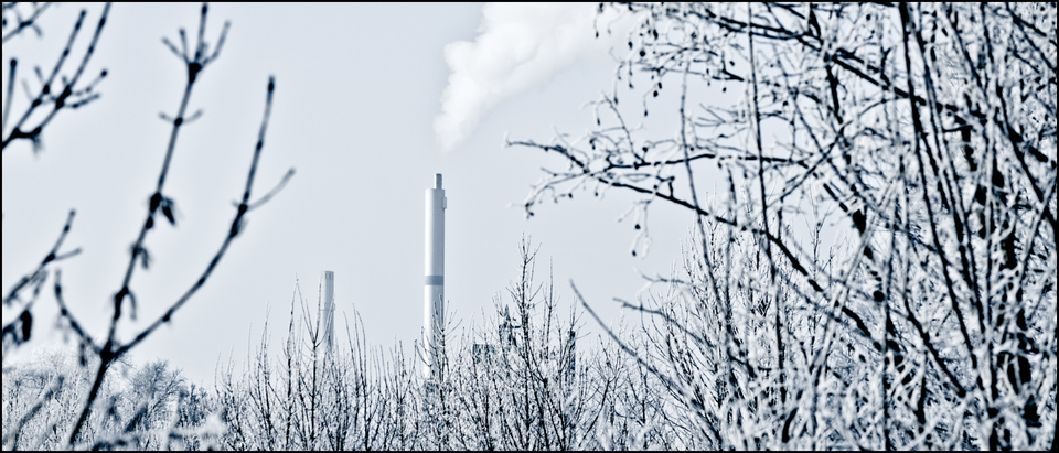 Winter Smokestack - ID 005083
