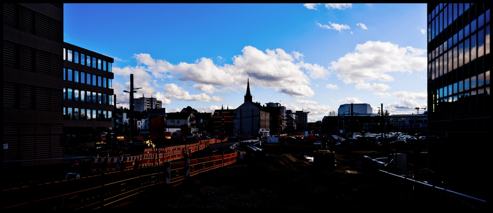 In Center - ID 005122