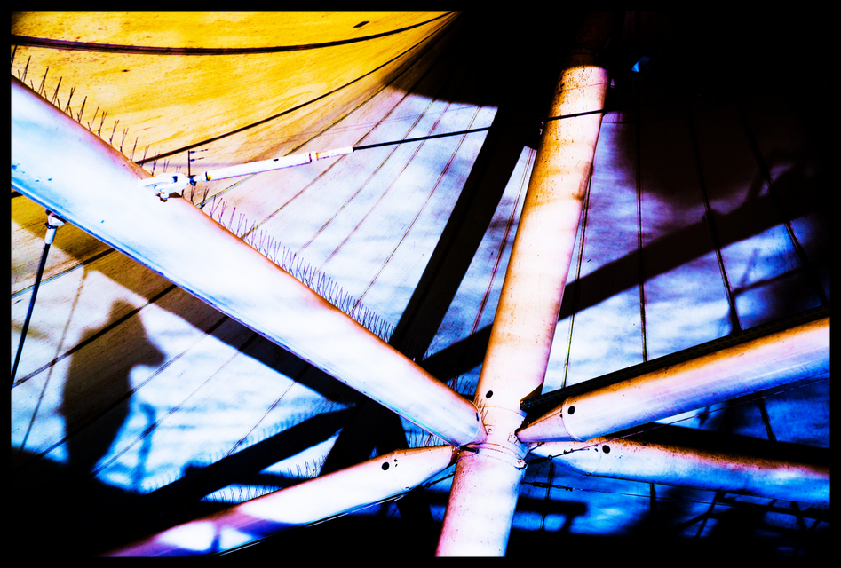 Shadow on the Tent - ID 005232