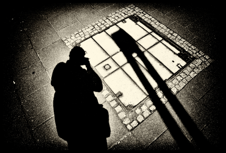 Shadow on Frames - ID 005272