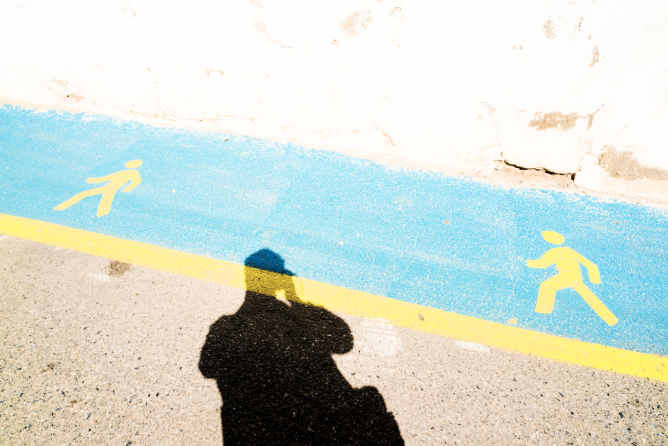 Chasing Man Through Street - ID 005389