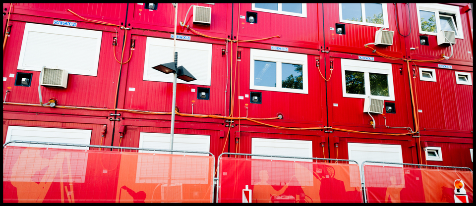 Red Boxes - ID 005476