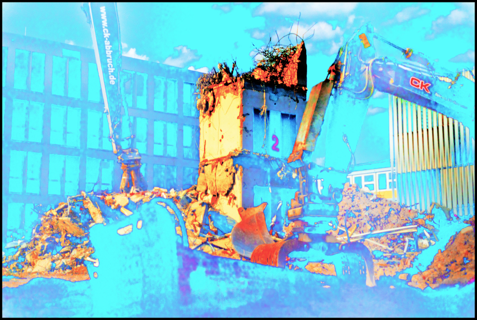 Justice Tooth - ID 005540