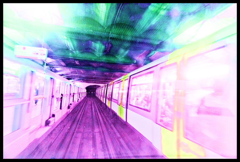 Magenta Metro - ID 005775