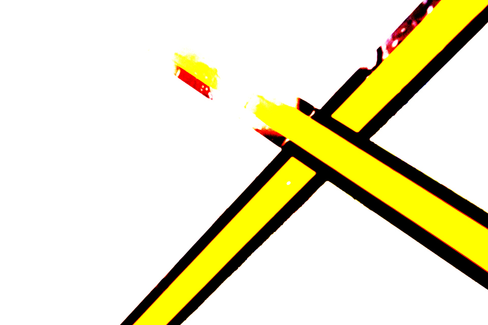 Broken X - ID 005914