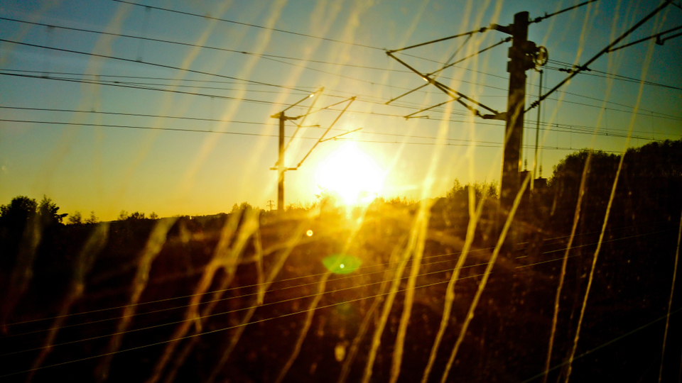 Traveling Home Sunset  II - ID 005971