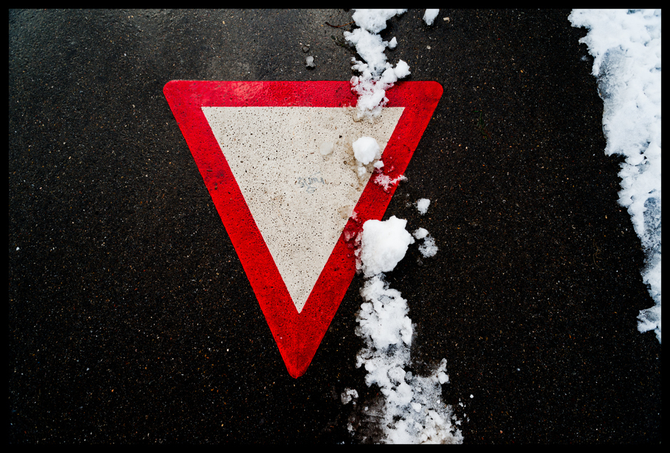 GIVE WAY - ID 006033