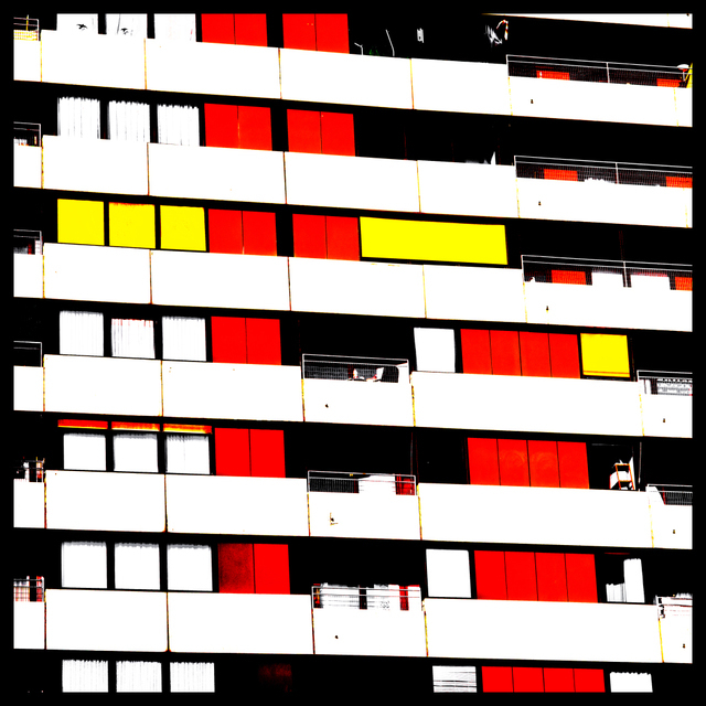 Red and Yellow Louvres - ID 006051