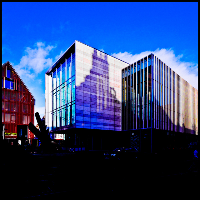 Town Hall Shadow - ID 006059