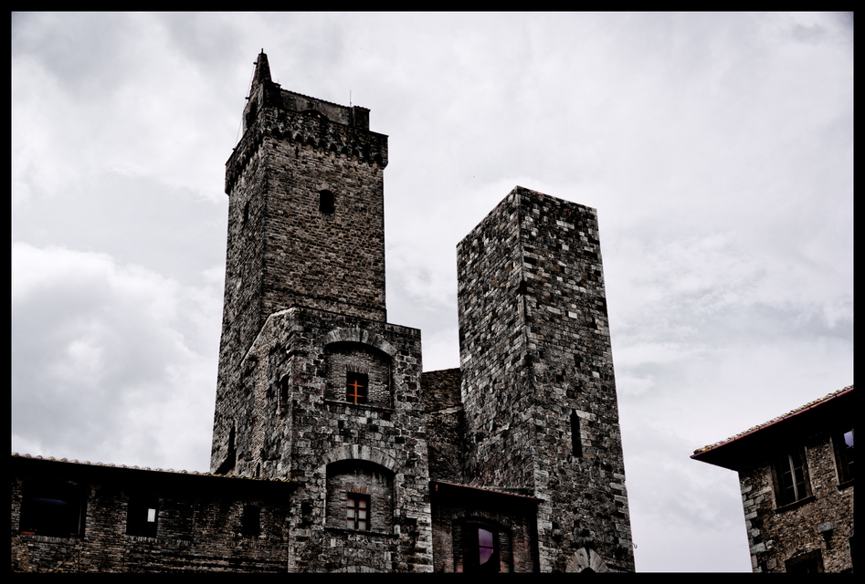 Well Square Tower View II - ID 006281