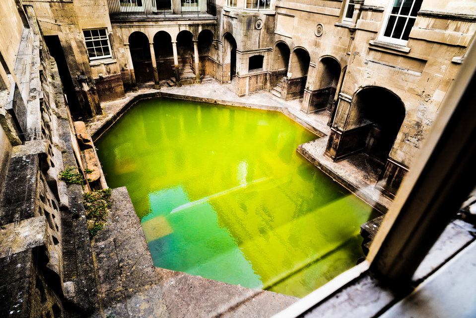 Roman Bath III - ID 006508