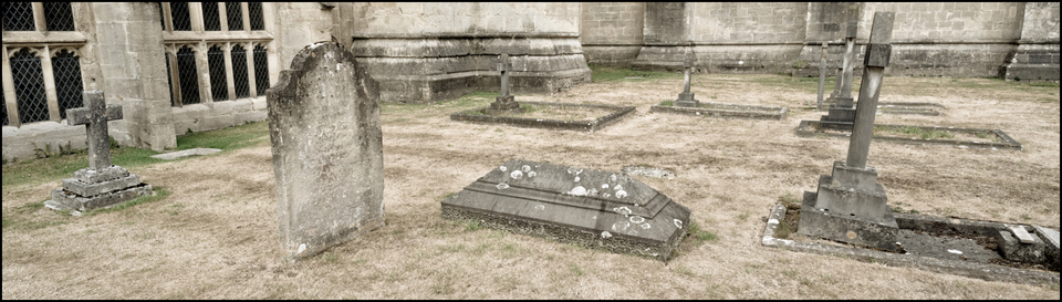 Abbey Courtyard II - ID 006518