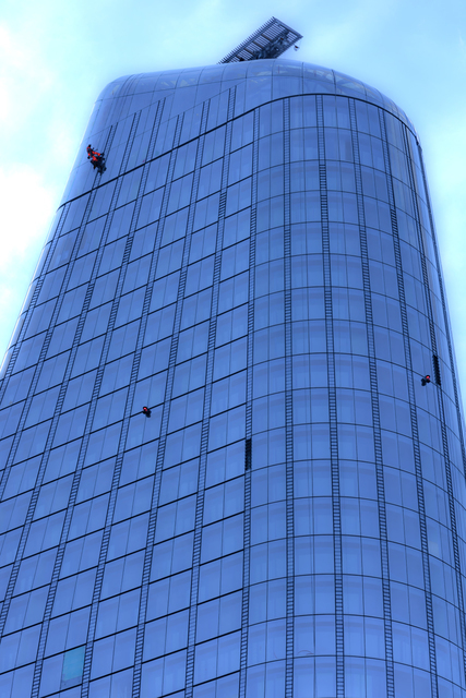 2 at Work I - ID 006994