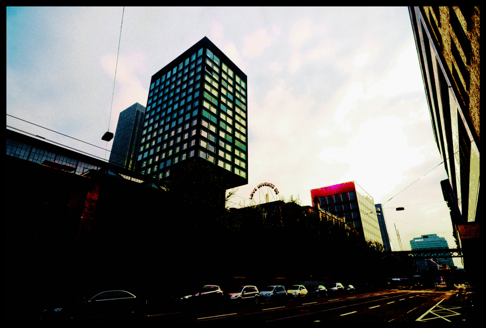 LOVE INVENTS US - ID 007071