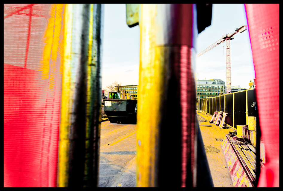 Main Station Courtyard Construction I - ID 007415