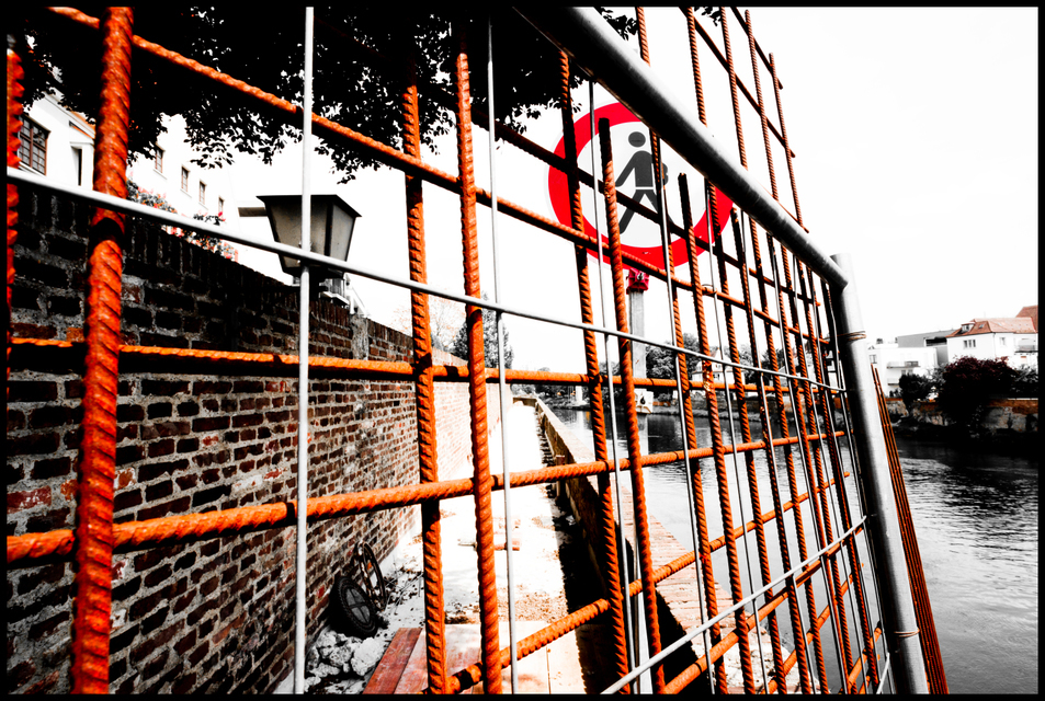 Difficult Trespassing I - ID 007516