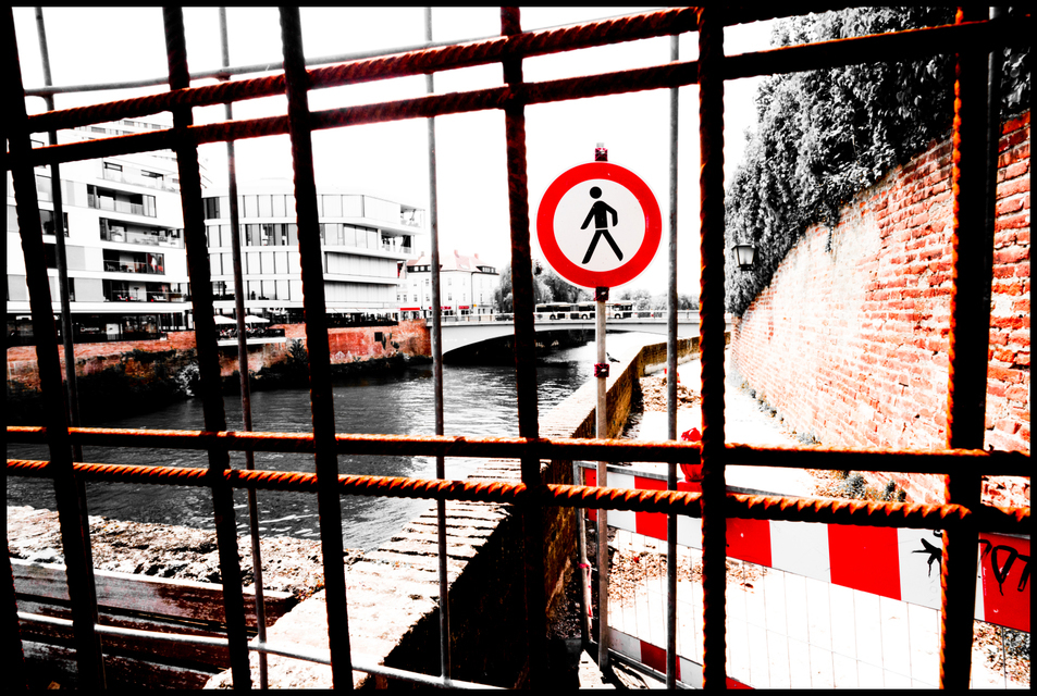 Difficult Trespassing II - ID 007518