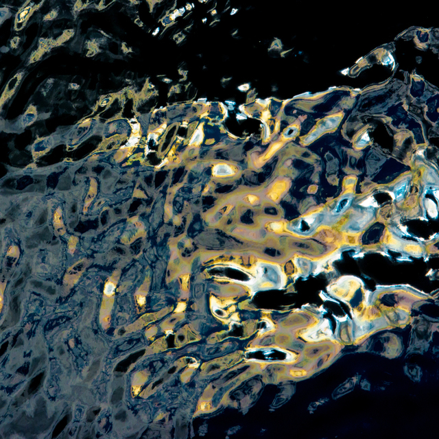 Water Surface XV - ID 007872