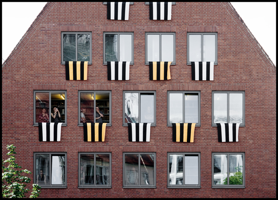 Black and White plus Black and Yellow  I - ID 007915