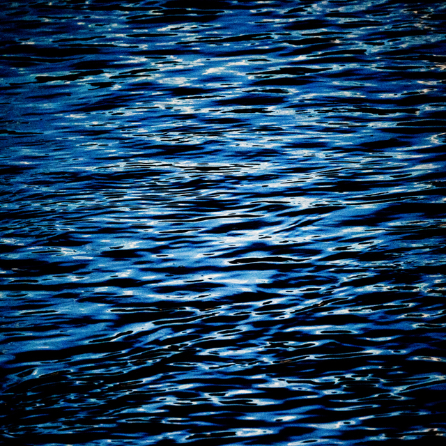 Blue Water - ID 008222