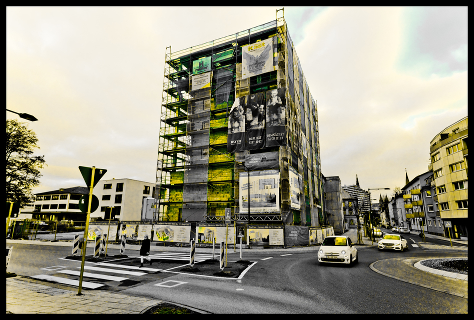 Yellowed New - ID 008236