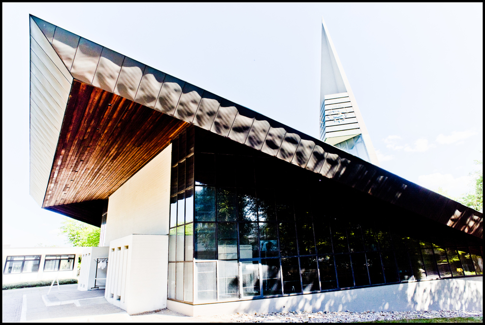 Iceberg or Titanic - ID 008418