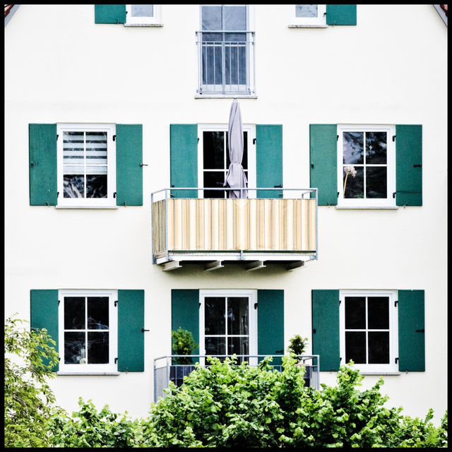 No Sunshade Needed - ID 008537