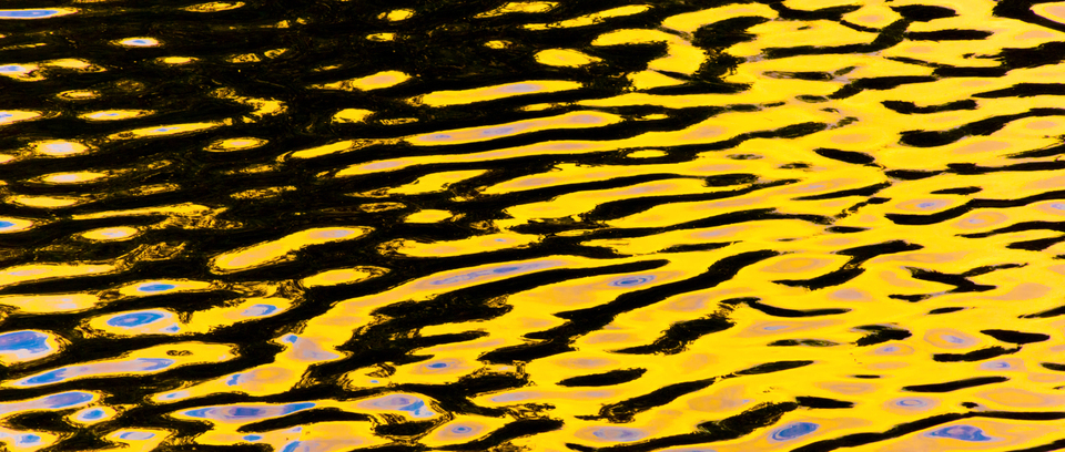 Yellow Sky on Black Water - ID 008760