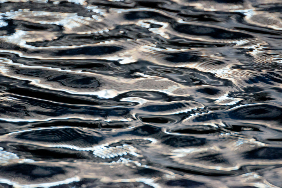 Water Waves III - ID 008933