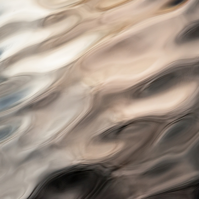 Water Waves XXVIII - ID 008958