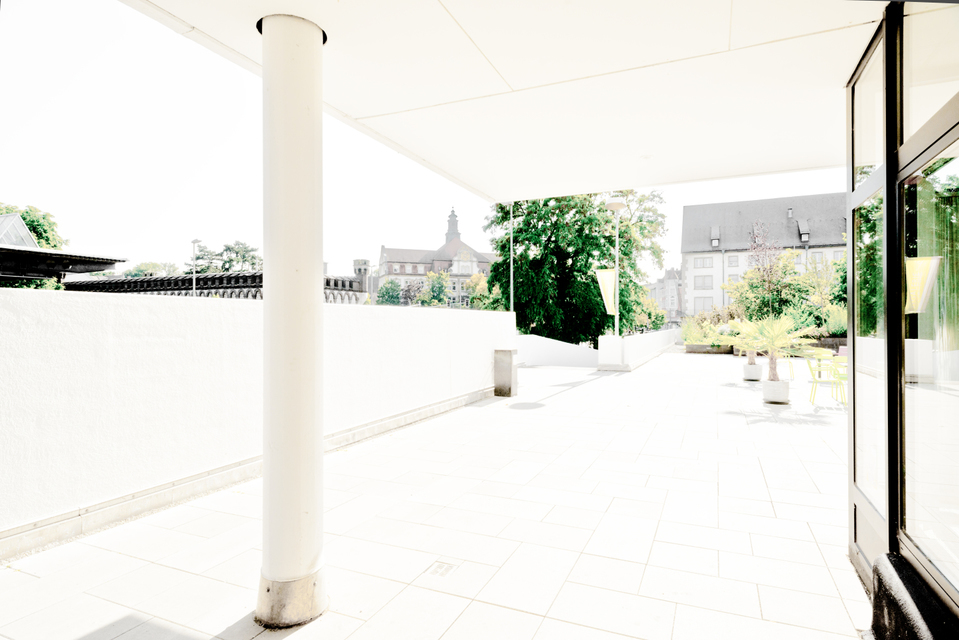 White Out I - ID 009202