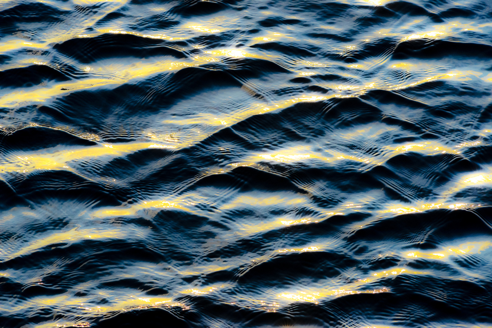 Winter Water Surface VII - ID 009407