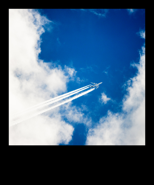 Contrail IV - ID 009512