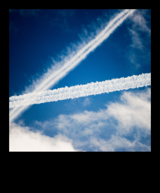 Contrail VII - ID 009515