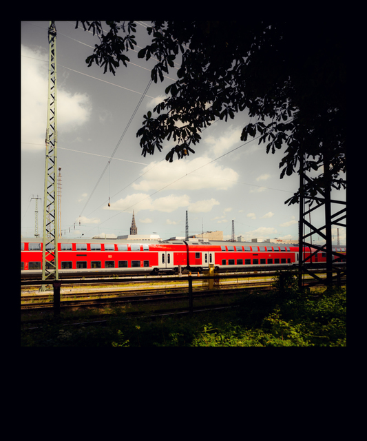 Red Train and Minster I - ID 009648