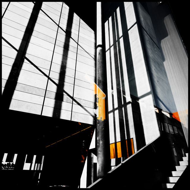 View Into Building - ID 009744