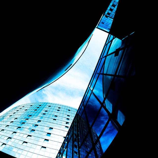 Blue Curves III - ID 009767