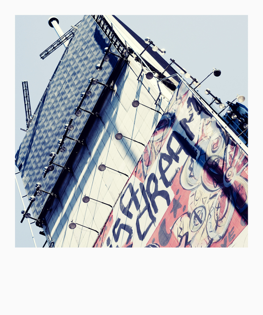 Wall Illumination I - ID 009892