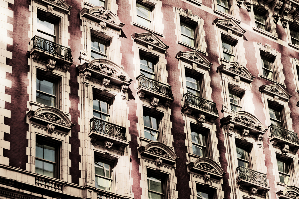 Shaded Window Front - ID 009896