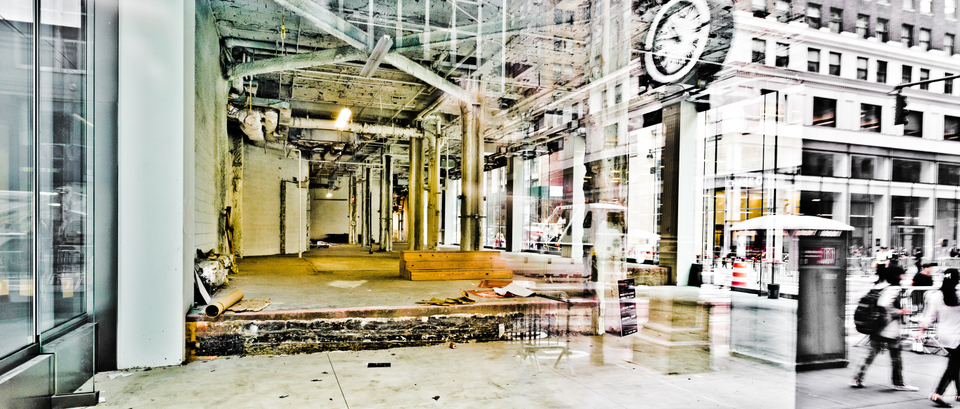 Empty with CLock - ID 009978