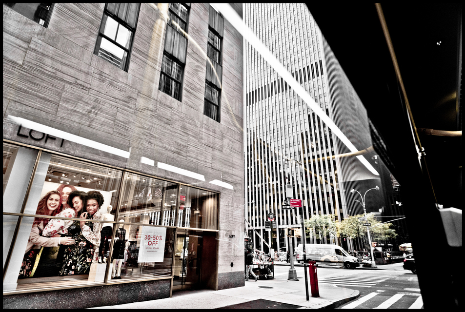 30 to 50 Percent - ID 010074