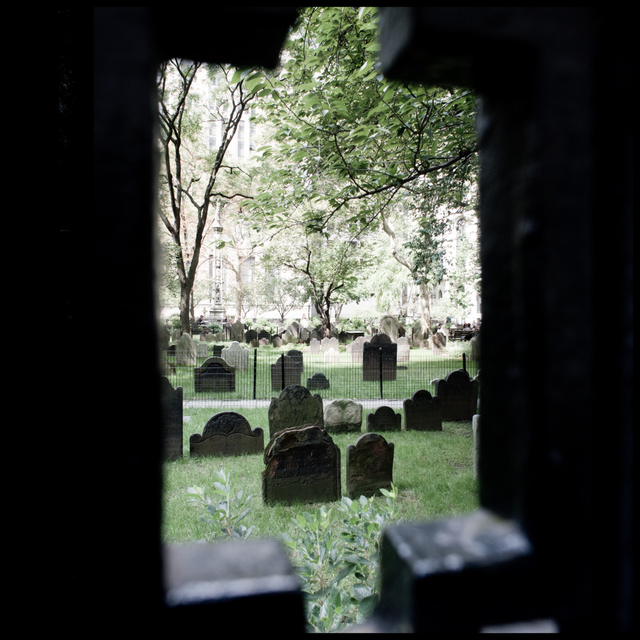 New York Graveyard - ID 010302