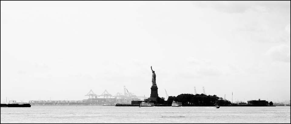 The Lady with the Light I - ID 010326