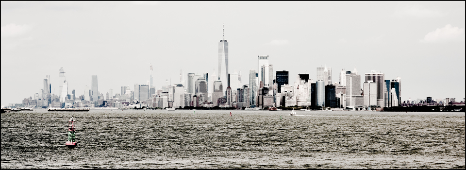 Skyline from Ferry III - ID 010352